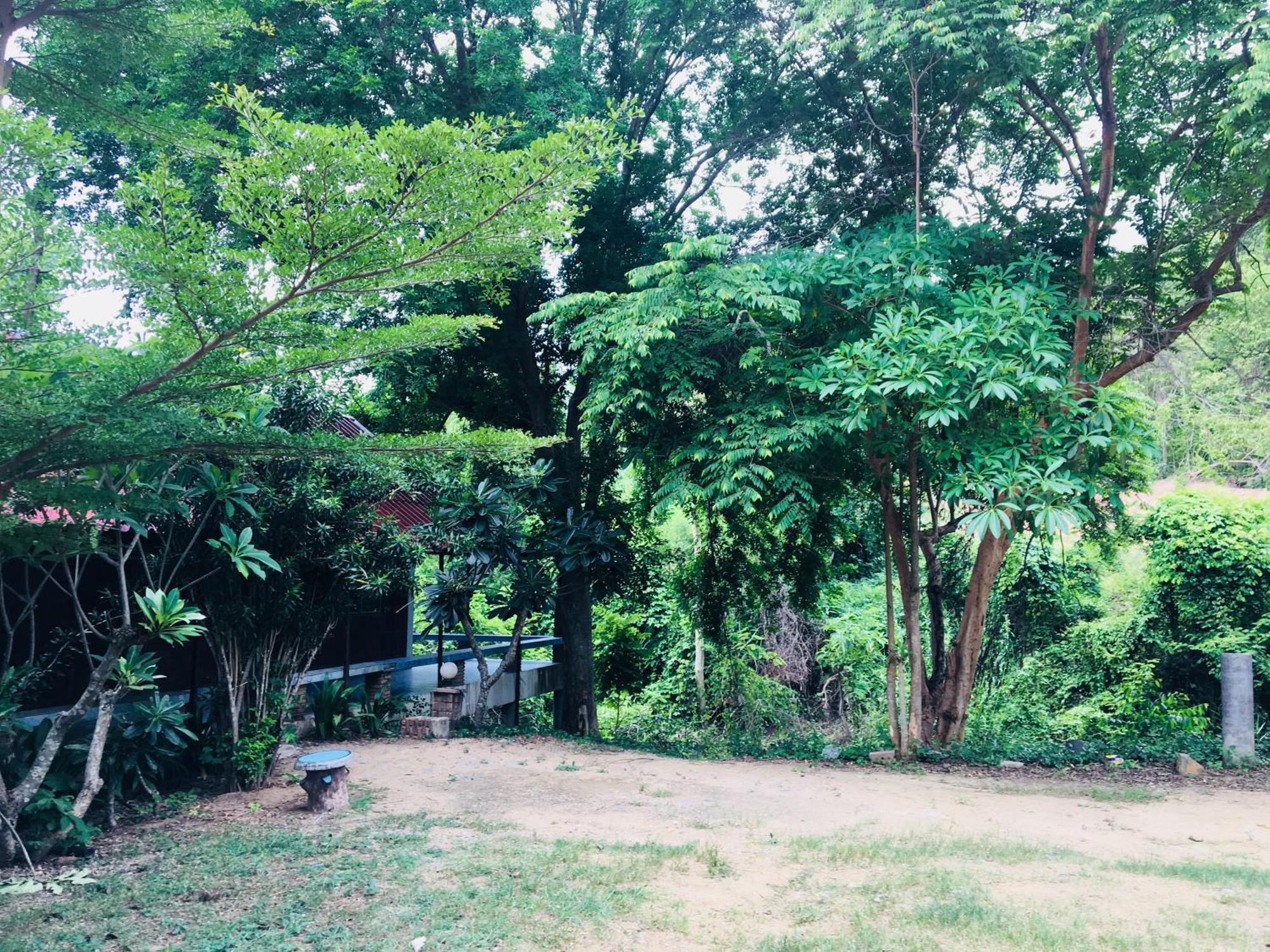 Lungyod Guesthouse Ban Tha Ling Lom Exterior photo